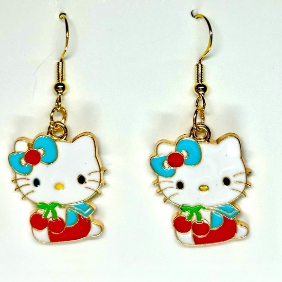 Hello Kitty Earrings - Picture 1 of 1